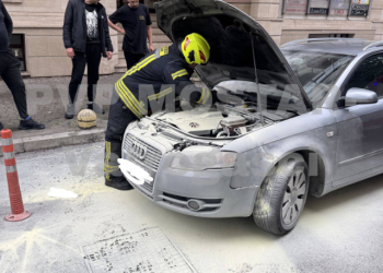 Požar na automobilu u Mostaru: Brza reakcija građanina spriječila veću štetu