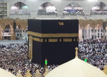 Ikrar-dova hadžijama Mostarskog muftijstva danas prije džuma-namaza