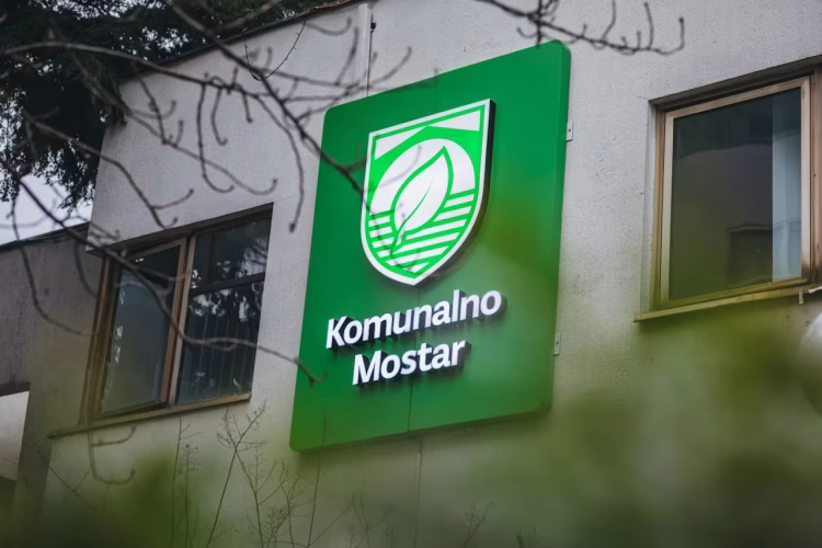 Konkurs uprkos dugovima: Komunalno Mostar traži zamjenika šefa službe, šefove odjela, saradnike i mnoge druge