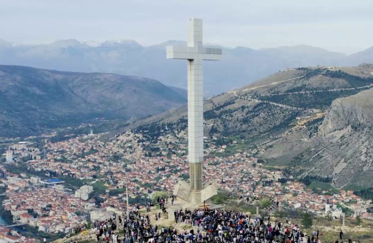Šta će biti sa križem iznad Mostara? Zatražen inspekcijski nadzor nad križem na Humu