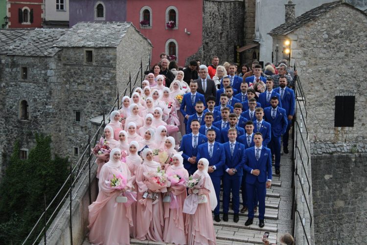 Maturantski defile 381. generacije Karađoz-begove medrese