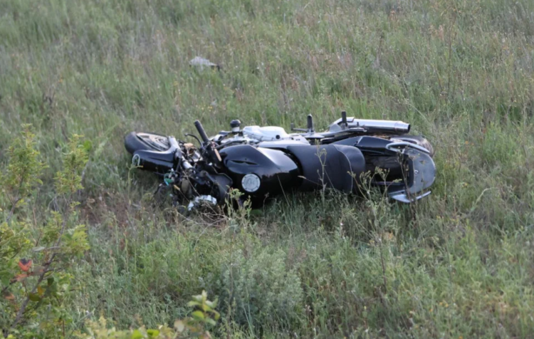Motocikl sletio s ceste na sjeveru Mostara, dvije osobe povrijeđene
