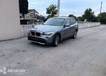 Policija u mostarskom naselju pronašla napušteni automobil