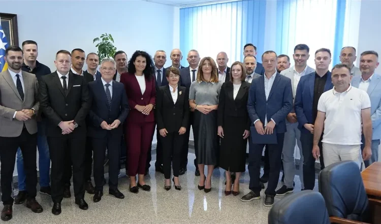 Vlada FBiH i Vlada HNK: Potpisan ugovor o rekonstrukciji saobraćajnice Humi-Lišani vrijedan 2,5 miliona KM