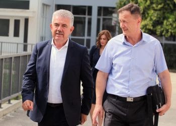 Zašto je smijenjen Donko Jović? Vlada i opozicija iznose potpuno različite tvrdnje