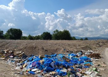 Mostarsko smeće može u Zenicu i Živinice, ali ne i u Čapljinu: Nakon četiri kamiona otpada zbog nezadovoljstva građana zaustavljen daljnji prihvat