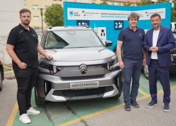 “Odvoj ga od struje”: Grad Mostar nabavio prvo službeno električno vozilo