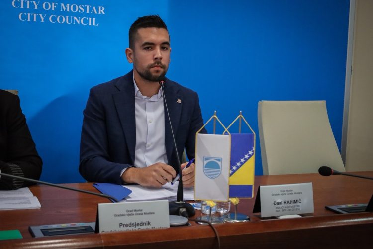 Pravni skandal u Mostaru: Objavljeni zaključci ne odgovaraju onima koje su vijećnici usvojili na sjednici