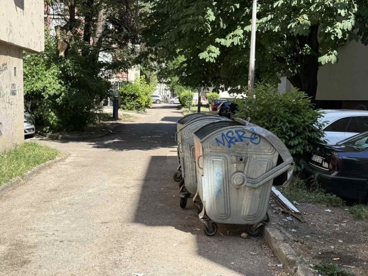 Jadranka Senkić govorila o “selektivnom prijemu otpada”, realnost na terenu pokazala “selektivni odvoz otpada”