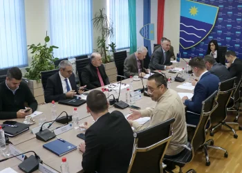 Vlada HNK: Nastavak snažne podrške mladim porodicama, univerzitetima, kurikularnoj reformi…