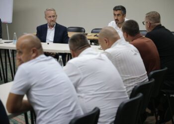 Izetbegović se sastao sa otpuštenim radnicima JP Komunalno Mostar