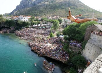 Danas spektakl u Mostaru: Tradicionalni 460. skokovi sa Starog mosta