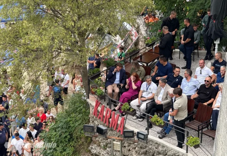 Ko je bio pozvan, a ko izostavljen? Polemike nakon ovogodišnjih tradicionalnih skokova sa Starog mosta