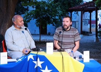“Mostarsko ljeto” nastavilo bogat program: Održana predstava za djecu i promocija knjige Dragana Bursaća