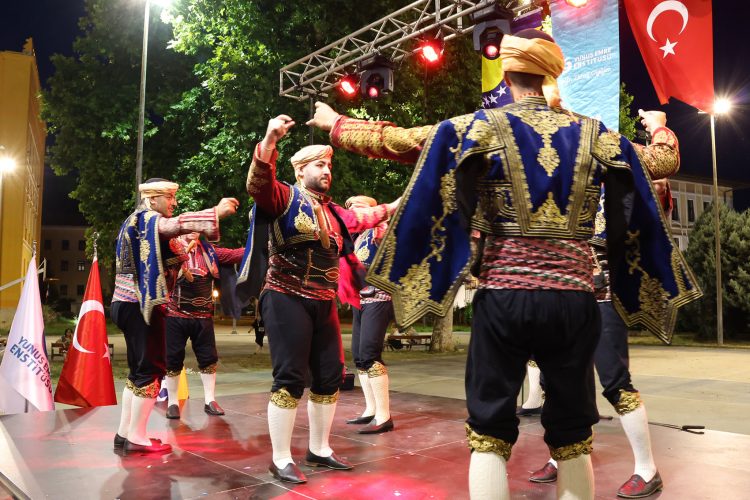 Večer ispunjena muzikom i tradicijom u okviru „Mostarskog ljeta“