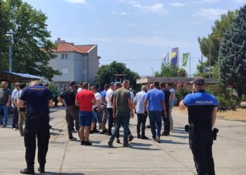Koordinacija sindikata obrazovanja HNK pružila podršku otpuštenim radnicima JP Komunalno