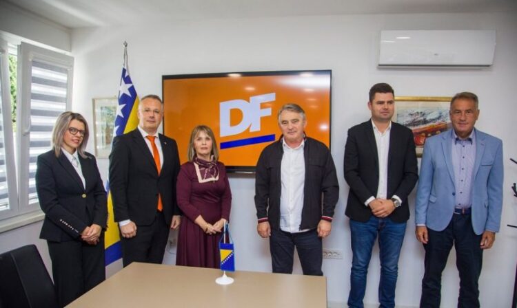 Izbori 2026: DF računa na bivši kadar SDP-a u HNK, donosimo imena svih kandidata Demokratske Fronte u HNK