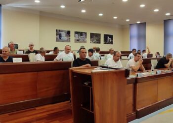 Nakon sastanka u Gradskoj vijećnici traži se pravno rješenje: Otvorena mogućnost povratka 22 radnika JP Komunalno