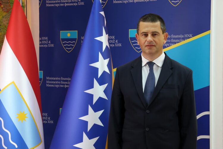 Šuta odgovorio Inicijativi „Jer nas se tiče“: “Nisam mogao narediti niti utjecati na privođenja, prestanite s plasiranjem neistina i laži”