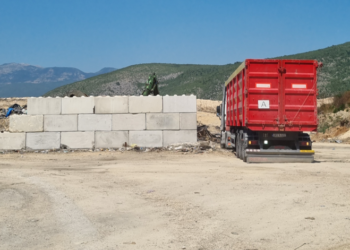 Počeo pretovar i odvoz otpada iz kruga JP Deponija na deponije van Hercegovine