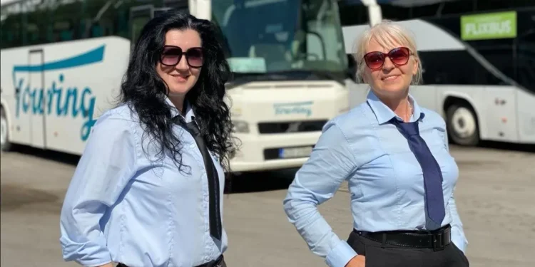 Globtour prva kompanija u BiH koja je zaposlila četiri žene vozačice autobusa