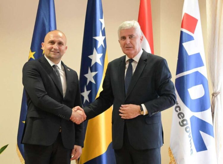 Hrvatski ministar odbrane na obilježavanju tzv. Herceg-Bosne u Mostaru: „Posao u BiH još nije gotov“