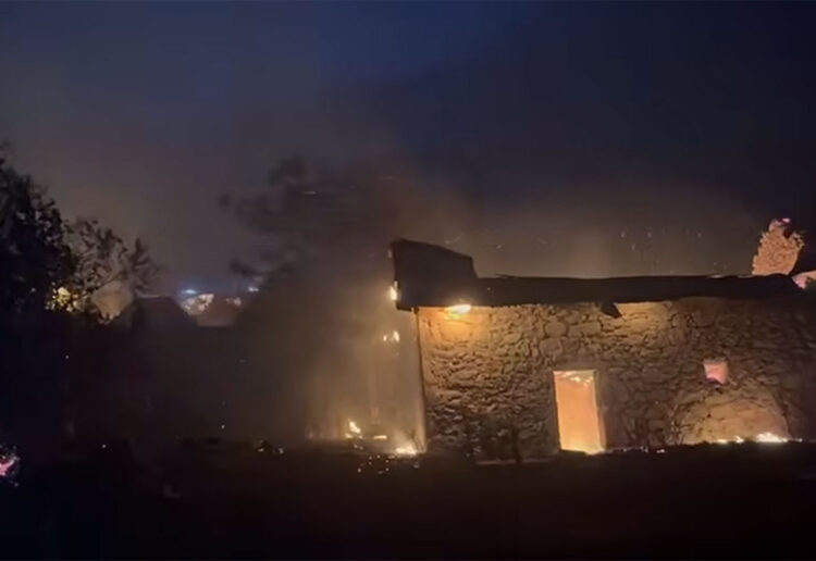 Veliki broj požara širom HNK: Alarmantno stanje u Konjicu, vatra prijetila kućama kod Neuma