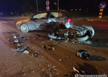 Detalji nesreće u Mostaru: 18-godišnjak i 19-godišnjak teško povrijeđeni na motoru